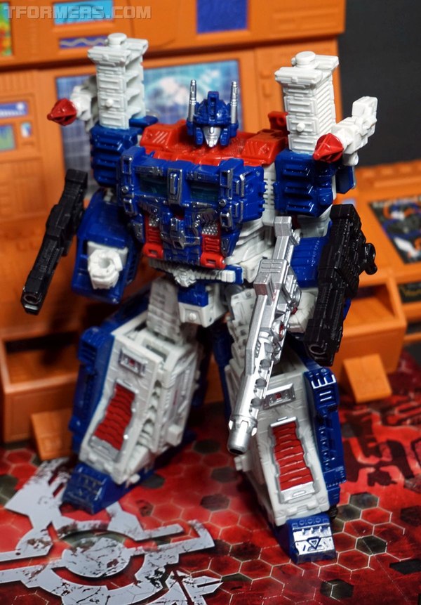 Unboxing Siege Ultra Magnus Leader  (20 of 29)